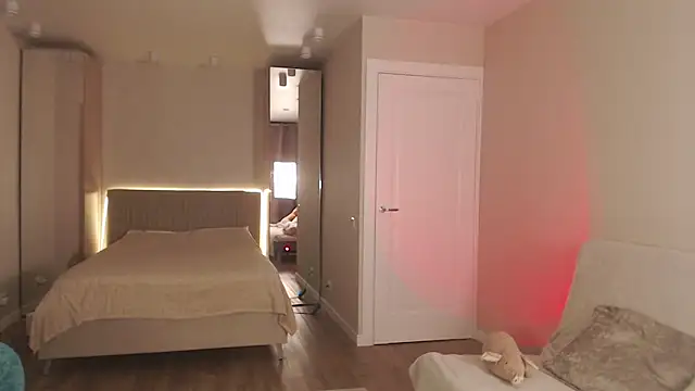 lulu moonmoon online show from February 25, 2025, 5:30 pm