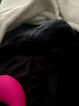 Young-hornyboy online show from October 19, 2025, 10:29 am