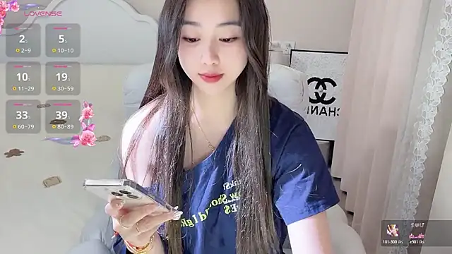 Caitlyn   online show from March 20, 2025, 12:32 pm