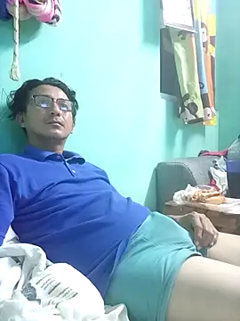 Andresguz35 online show from February 14, 2026, 4:56 am