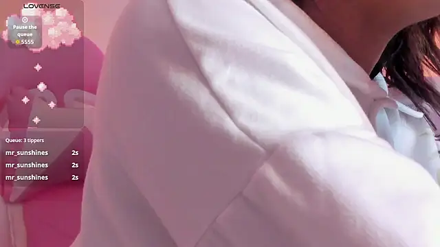 soy jess03 online show from October 6, 2025, 12:28 pm