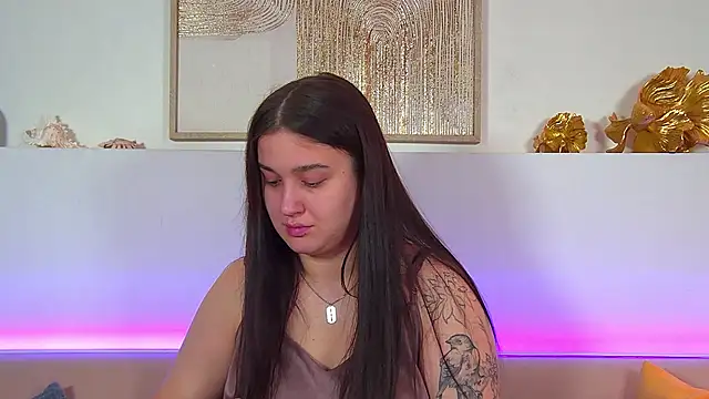 ChristinaMilton online show from January 19, 2026, 6:39 am