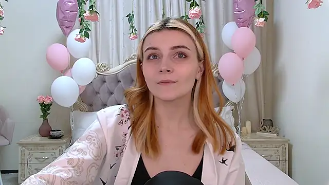 KellyStone online show from March 11, 2025, 8:09 pm