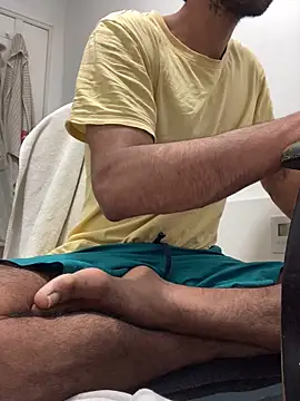 Lucascacaca online show from April 22, 2026, 7:20 pm