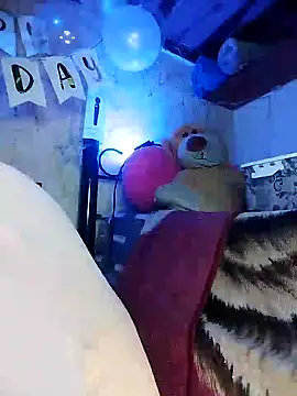 SophiaWeestt99 online show from March 19, 2025, 5:41 am