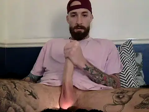 Tuhands online show from January 15, 2025, 3:07 pm