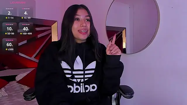 ZaraLim online show from March 3, 2025, 12:17 pm