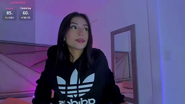 ZaraLim online show from February 19, 2025, 12:33 pm