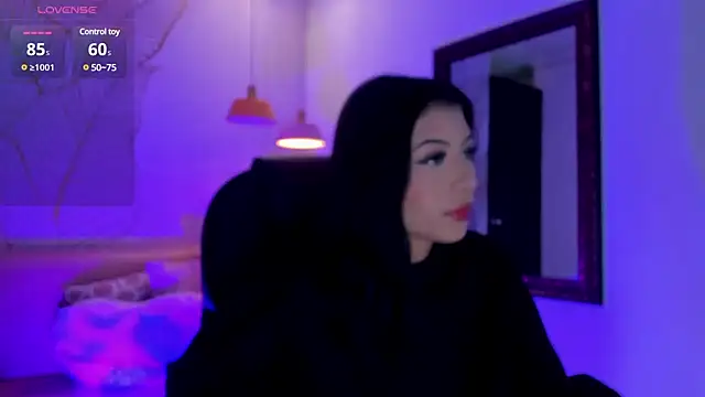 ZaraLim online show from March 18, 2025, 12:17 pm