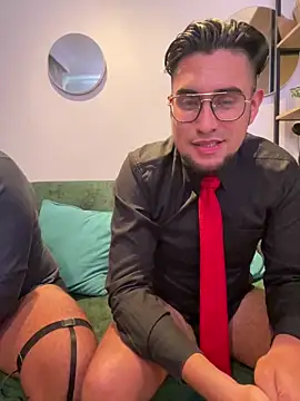 Snapshot of thiagowes chatting on November 13, 2025, 3:54 am thiagowes online show from November 13, 2025, 3:54 am