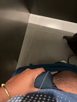 thiagowes online show from April 14, 2026, 6:57 pm