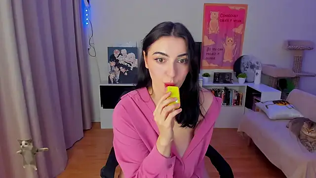 Taste Jennyy online show from September 8, 2025, 4:39 pm