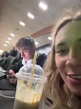 M1ssyk1ssy online show from November 22, 2025, 9:13 pm