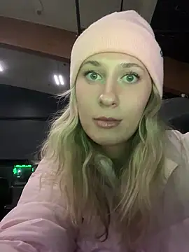 M1ssyk1ssy online show from December 28, 2024, 9:30 pm