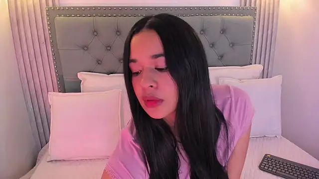 Aitana98  online show from March 22, 2025, 1:54 am