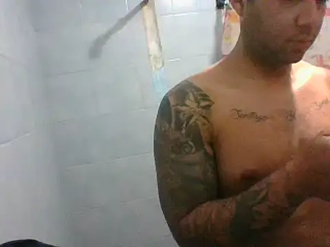 Snapshot of Morenocosta12 chatting on September 17, 2025, 4:20 pm Morenocosta12 online show from September 17, 2025, 4:20 pm