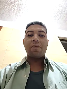 Snapshot of Morenocosta12 chatting on November 12, 2025, 4:16 am Morenocosta12 online show from November 12, 2025, 4:16 am