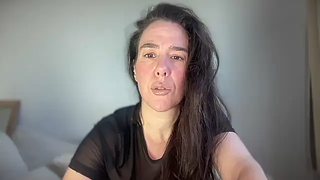 MilkyHoneyLullabies online show from September 12, 2025, 12:27 pm