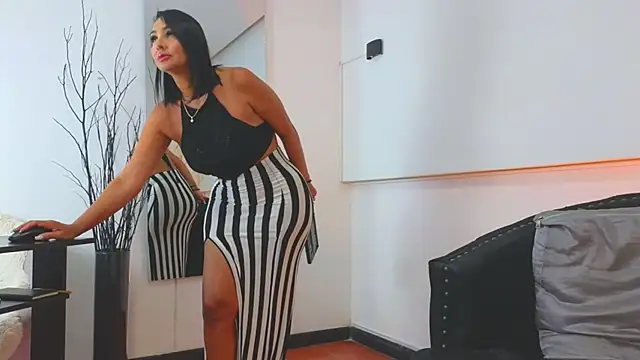 almaa 18 online show from November 15, 2025, 3:43 am