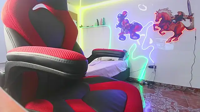 Snapshot of sweetie_tsgirl_ chatting on January 12, 2025, 12:07 am sweetie tsgirl online show from January 12, 2025, 12:07 am