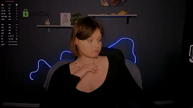 nikole kitt online show from October 10, 2025, 7:36 pm