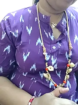 gaurika18 online show from March 19, 2025, 2:02 pm