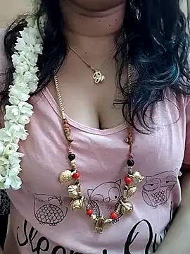 gaurika18 online show from March 18, 2025, 7:01 am