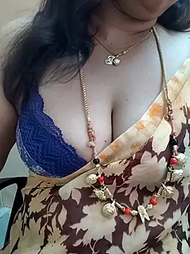 gaurika18 online show from March 17, 2025, 12:04 pm