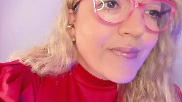 Naty Mature  online show from October 31, 2025, 11:51 am