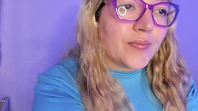 Naty Mature  online show from January 11, 2026, 8:27 pm