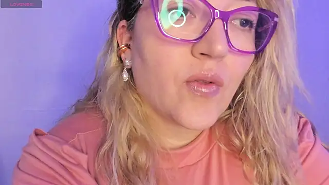 Naty Mature  online show from March 7, 2026, 7:52 pm