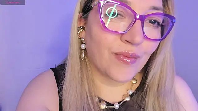 Naty Mature  online show from January 31, 2026, 7:12 pm