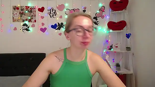 Snapshot of VasilisaSii chatting on March 14, 2025, 6:10 am VasilisaSii online show from March 14, 2025, 6:10 am