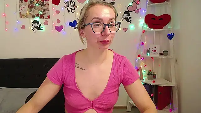 Snapshot of VasilisaSii chatting on March 12, 2025, 9:23 am VasilisaSii online show from March 12, 2025, 9:23 am