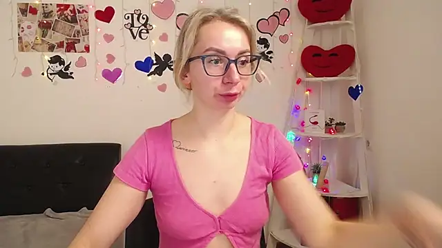 Snapshot of VasilisaSii chatting on February 21, 2025, 6:07 am VasilisaSii online show from February 21, 2025, 6:07 am