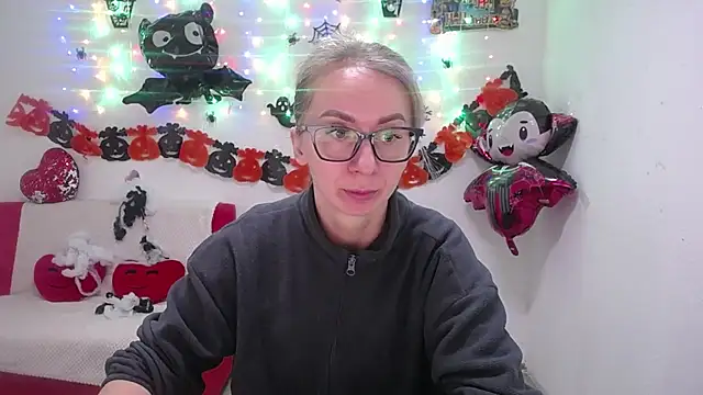 Snapshot of VasilisaSii chatting on October 29, 2025, 6:12 am VasilisaSii online show from October 29, 2025, 6:12 am