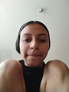 emma ambar online show from October 30, 2025, 4:15 pm