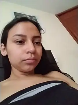 emma ambar online show from November 11, 2025, 4:57 pm