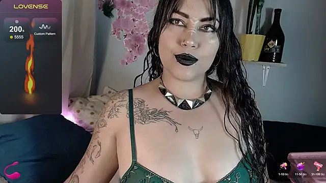 Snapshot of Any_ducan chatting on October 19, 2025, 2:36 am Any ducan online show from October 19, 2025, 2:36 am