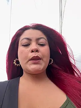 lia moon77 online show from January 6, 2026, 6:23 pm