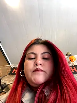 lia moon77 online show from October 27, 2025, 7:59 pm