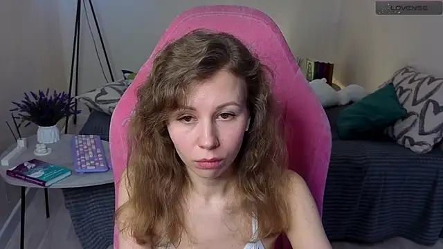 Snapshot of Lill_Mary chatting on March 16, 2025, 12:45 am Lill Mary online show from March 16, 2025, 12:45 am