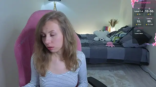 Snapshot of Lill_Mary chatting on October 2, 2025, 2:26 am Lill Mary online show from October 2, 2025, 2:26 am