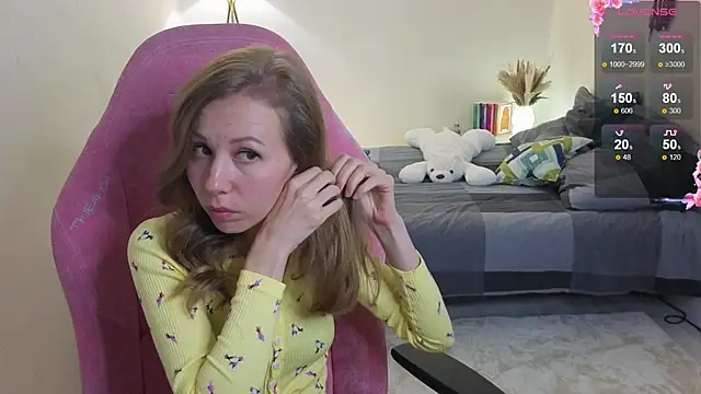 Snapshot of Lill_Mary chatting on October 10, 2025, 2:12 am Lill Mary online show from October 10, 2025, 2:12 am