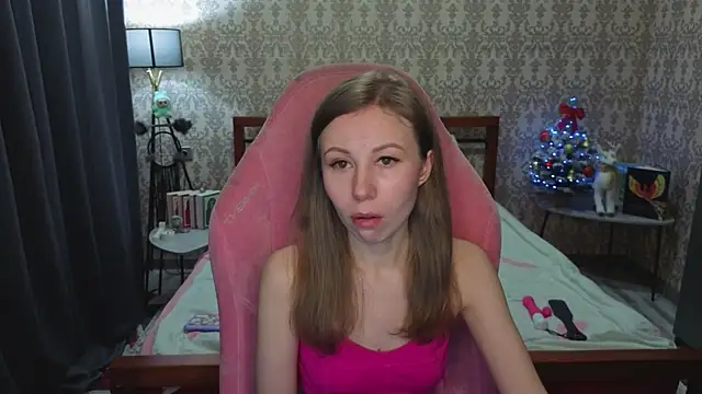 Lill Mary online show from December 19, 2025, 2:04 am