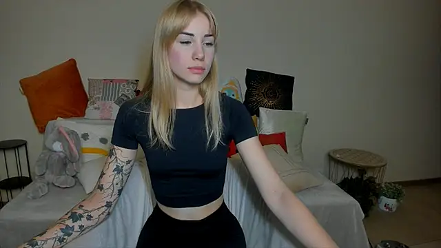 LunaBelli online show from September 13, 2025, 8:09 pm