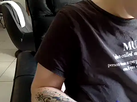 Snapshot of vanillesoumise chatting on March 3, 2026, 9:49 am vanillesoumise online show from March 3, 2026, 9:49 am