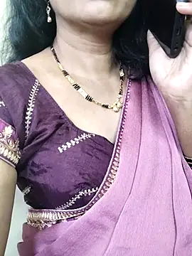 anuradha1432 online show from November 29, 2025, 9:09 am