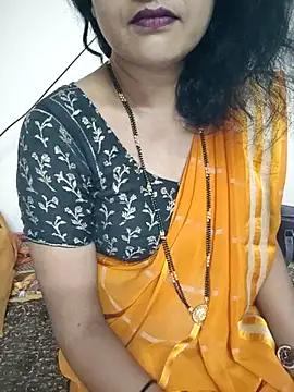 anuradha1432 online show from August 4, 2026, 12:20 pm