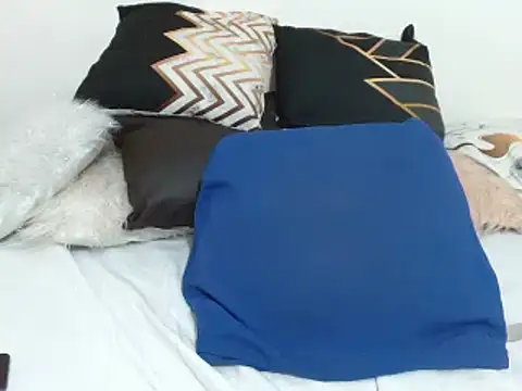 sammanta hott online show from March 21, 2025, 8:18 pm